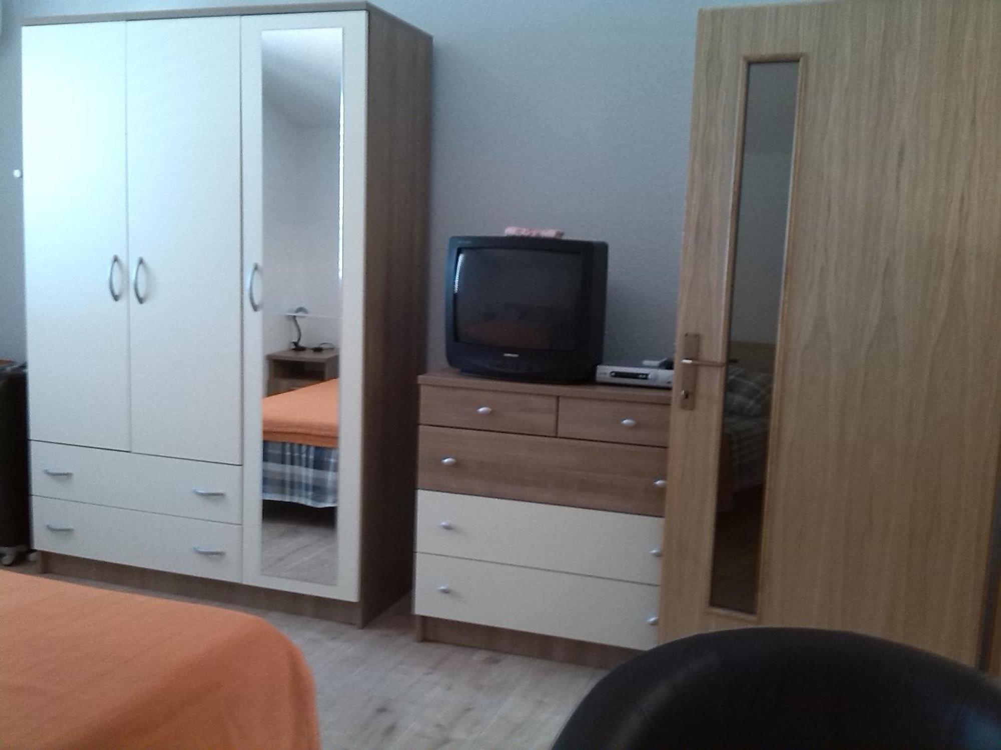 Apartments Batarilo Gornji Karin Quarto foto